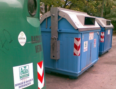 bidoni differenziata
