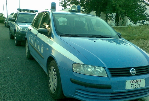 polizia auto